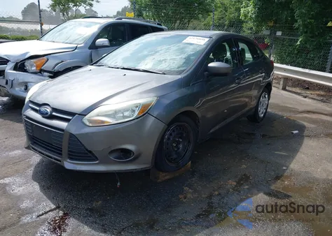 2012 Ford Focus Se z USA, uszkodzony, nr VIN 1FAHP3F22CL125941